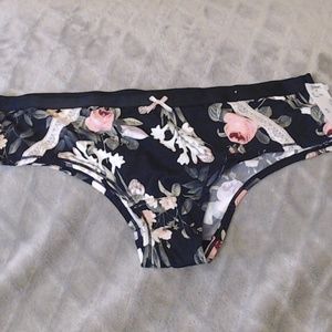 Cacique Extra Soft Cheeky Panties size 10/12
